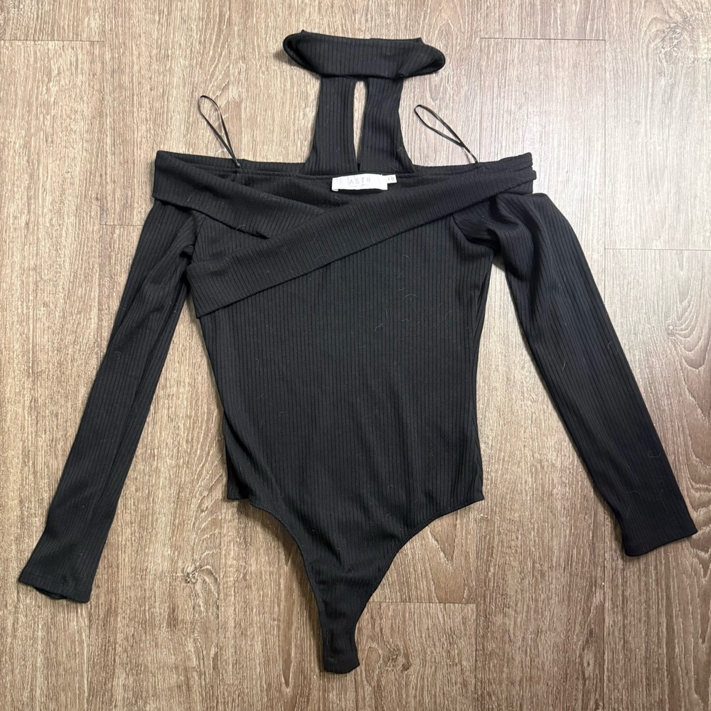 ASTR The Label Black Ribbed Cutout Bodysuit Long Sleeve Off Shoulder M
